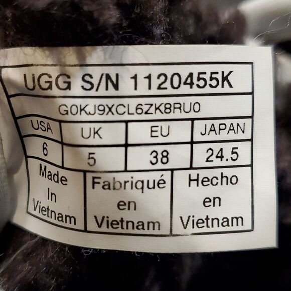 Limited Edition UGG Hershey Kisses Neumel - Picture 3 of 8